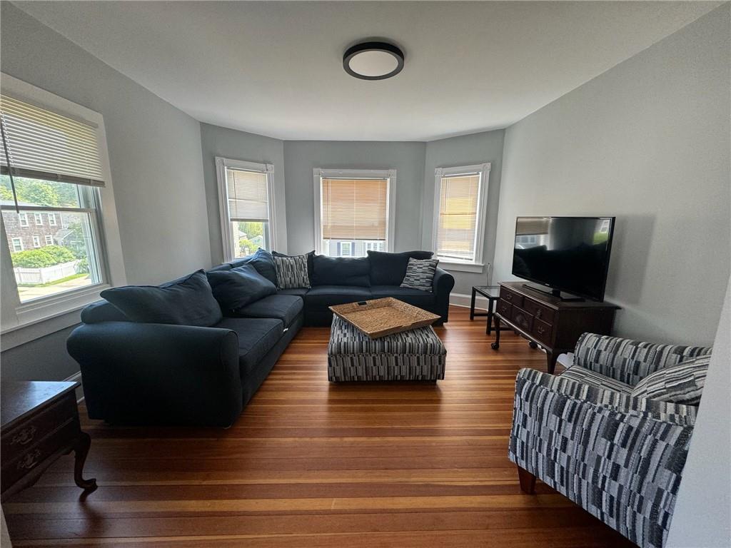 60 Berkeley Avenue Unit 2 Property Photo 3
