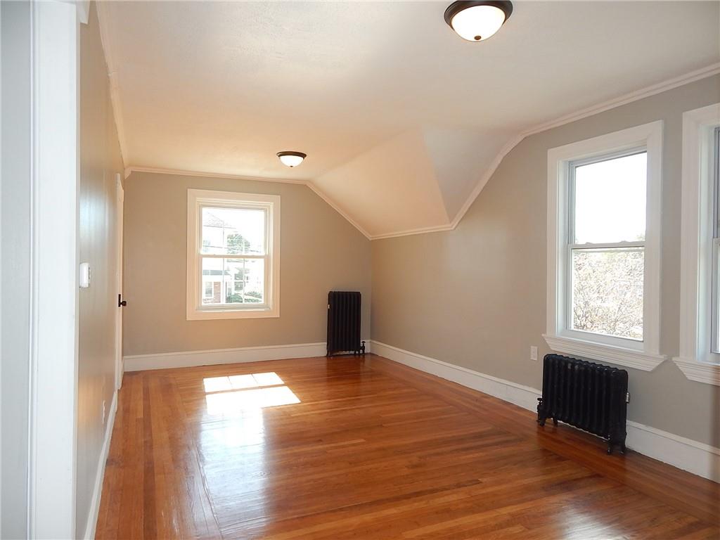 1915 Smith Street Property Photo 11