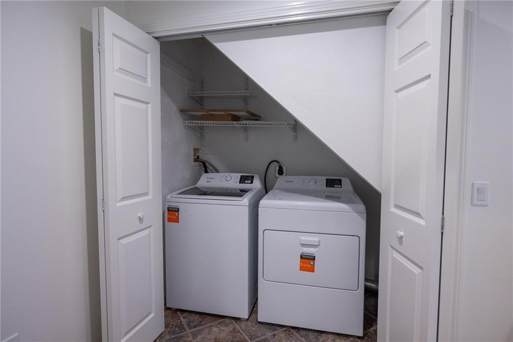 190 Charlotte Drive Property Photo 50