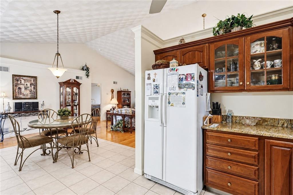 243 Spencer Woods Drive Unit 243 Property Photo 8