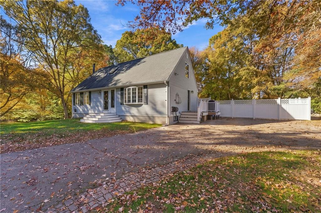 316 Post Road Property Photo 1