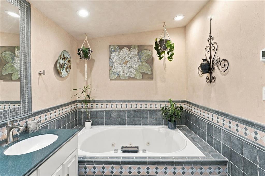 316 Post Road Property Photo 18