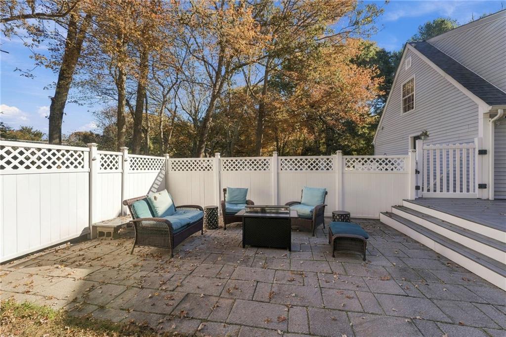 316 Post Road Property Photo 41