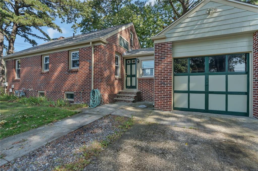 2200 West Shore Road Property Photo 6