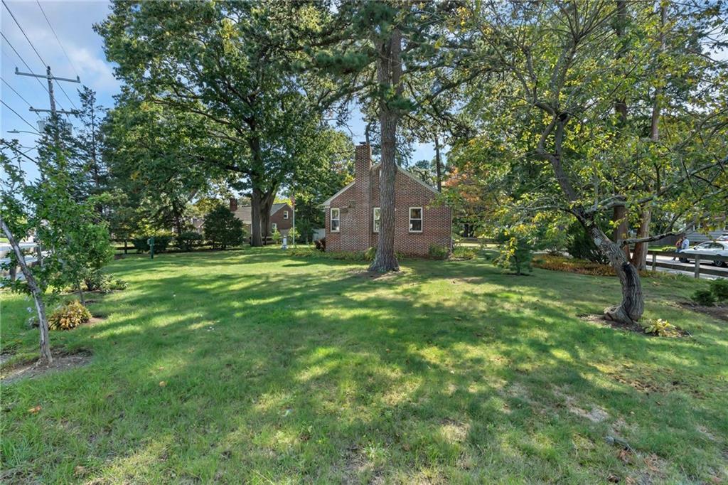 2200 West Shore Road Property Photo 7