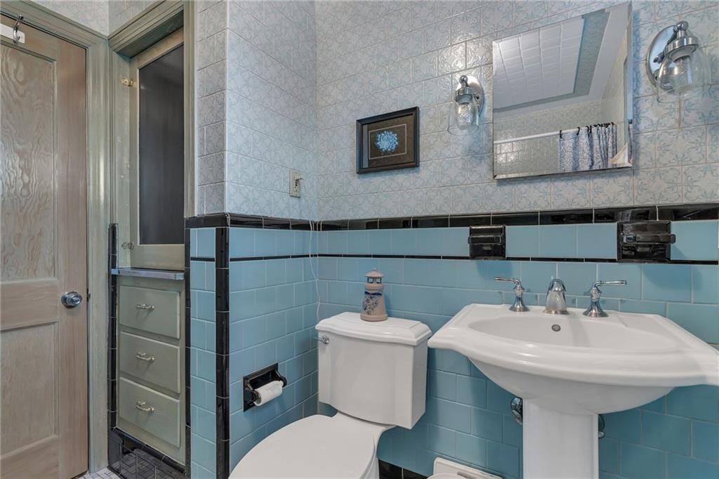 2200 West Shore Road Property Photo 18