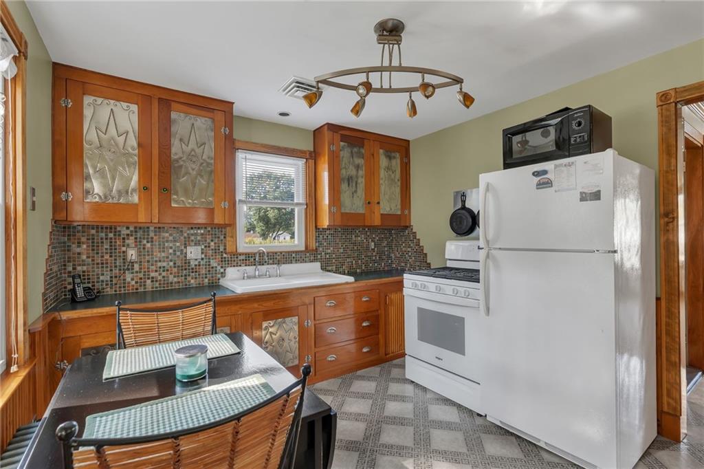2200 West Shore Road Property Photo 22