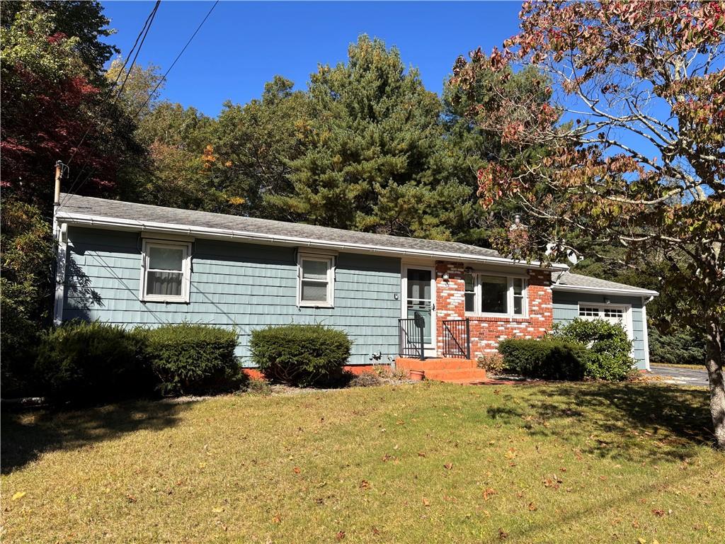 595 Lafayette Road Property Photo 1
