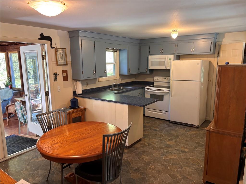 595 Lafayette Road Property Photo 8