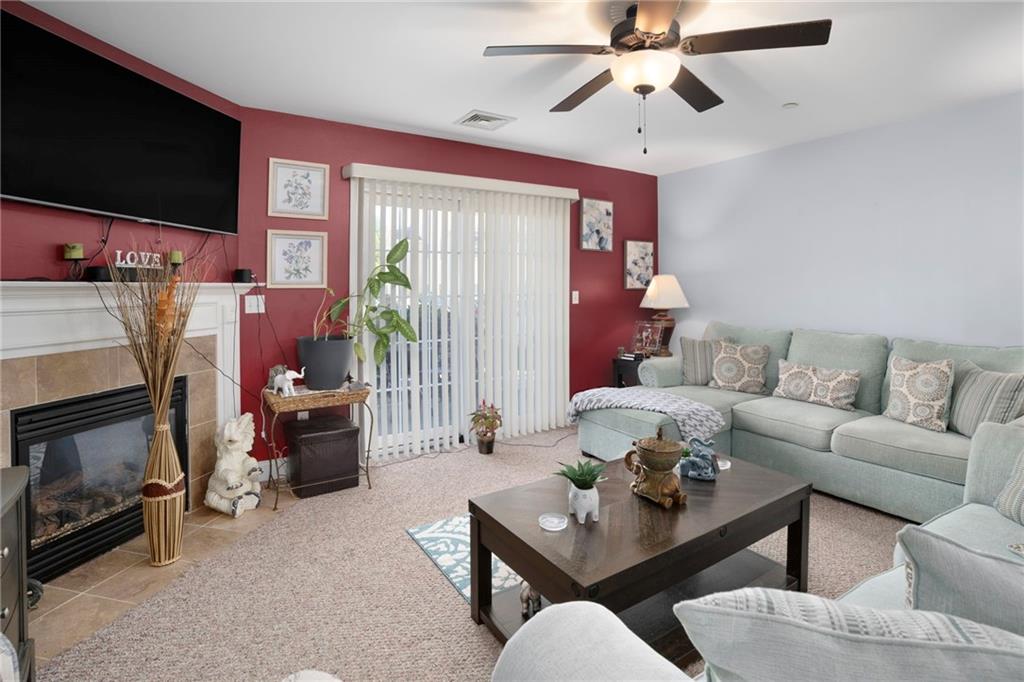 1 Gray Coach Lane Unit 101 Property Photo 4