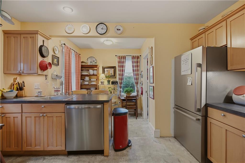 120 Bay View Avenue Property Photo 20