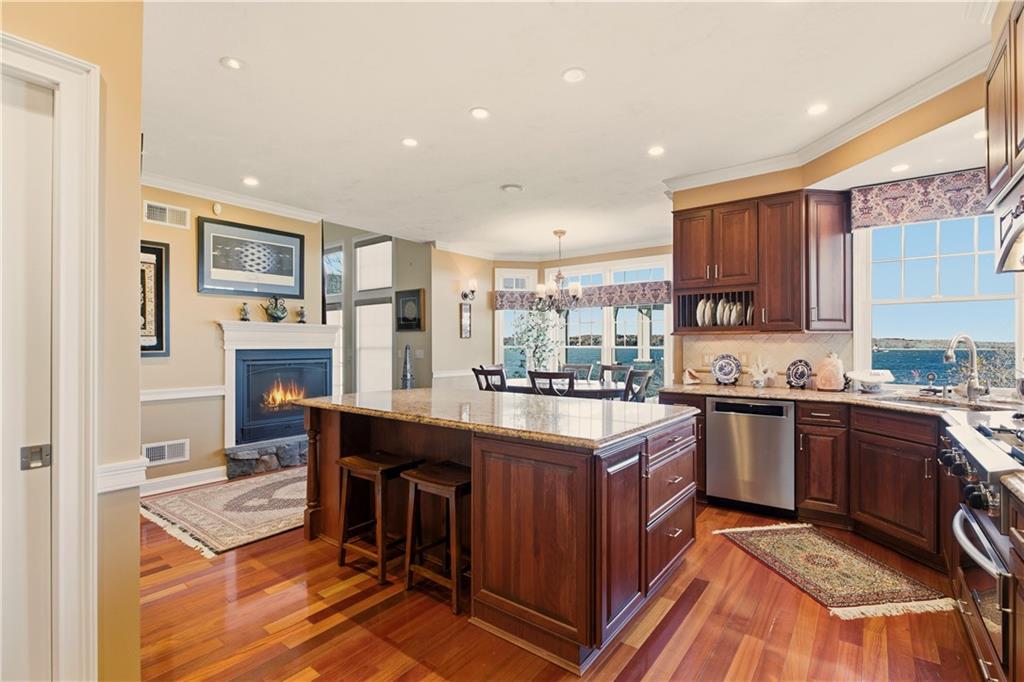121 Seaside Drive Property Photo 12