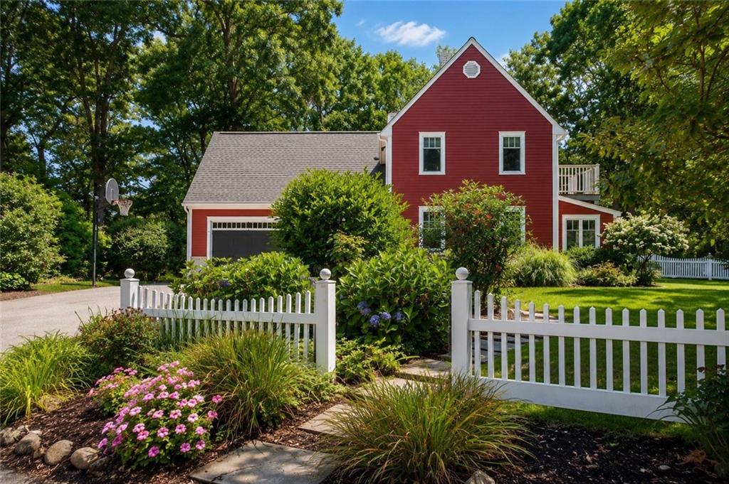 44 Verdant Circle Property Photo 2