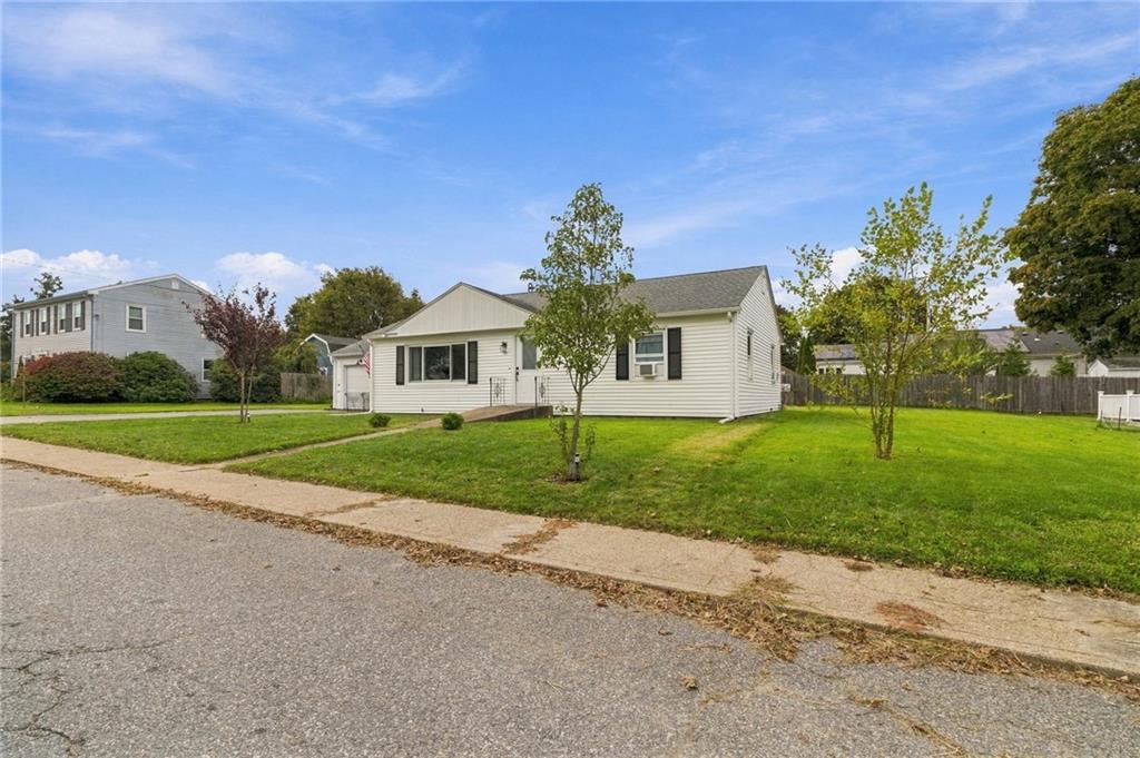 143 Macarthur Boulevard Property Photo 33