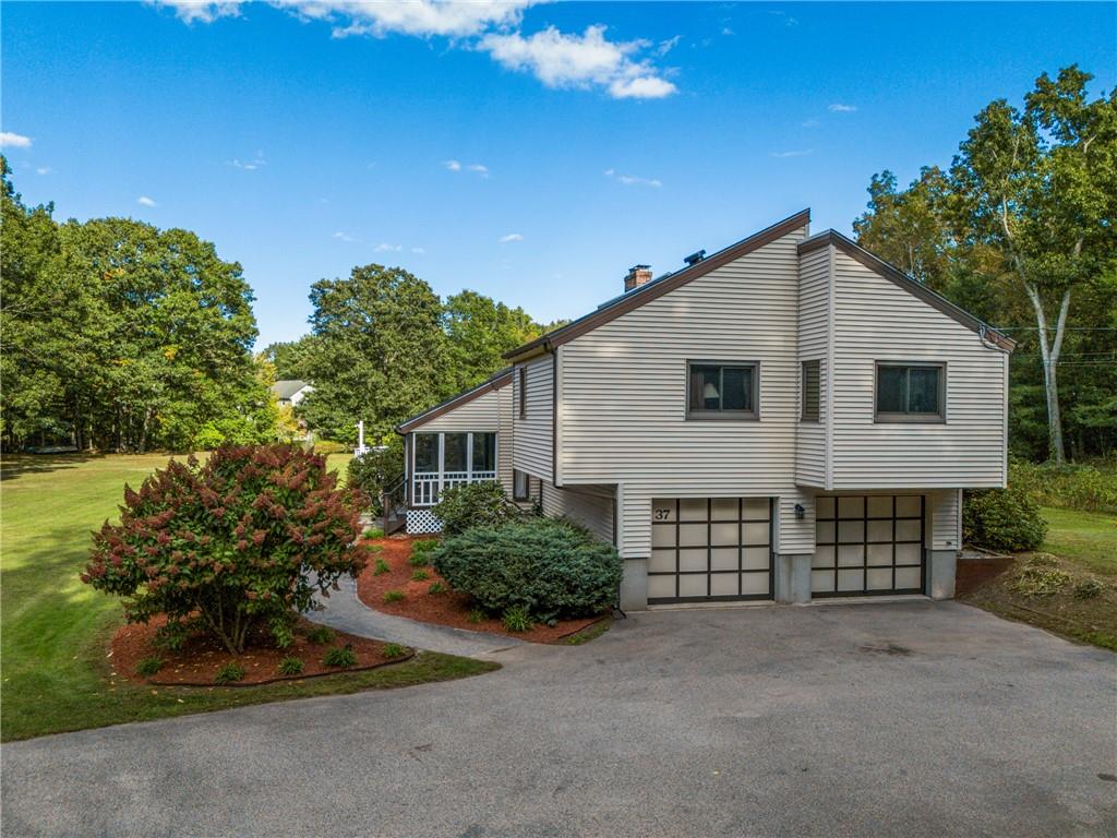 37 Forrestal Drive Property Photo 3