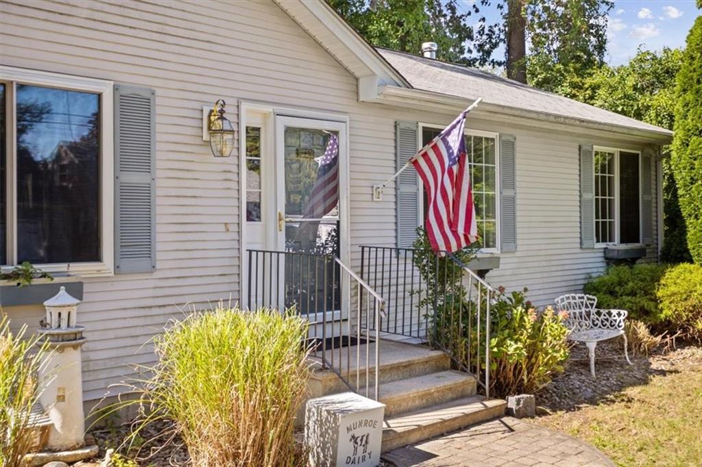 35 Kenwood Street Property Photo 3