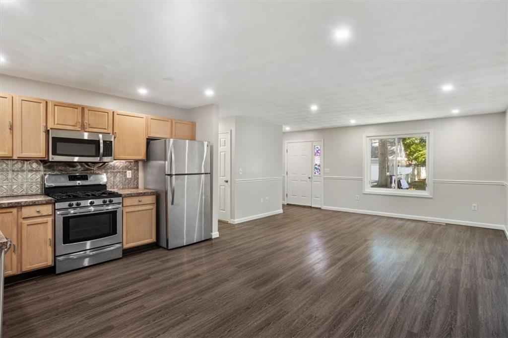 35 Kenwood Street Property Photo 9