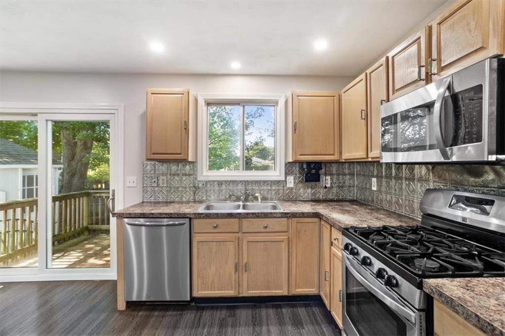 35 Kenwood Street Property Photo 12