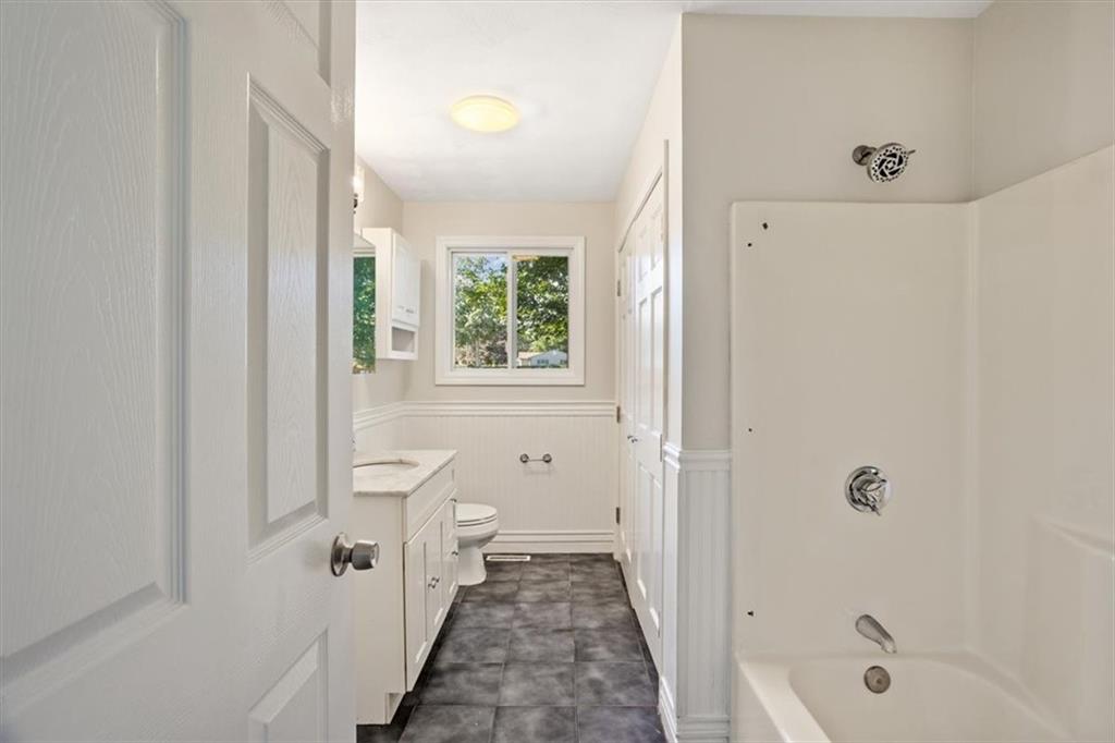 35 Kenwood Street Property Photo 14