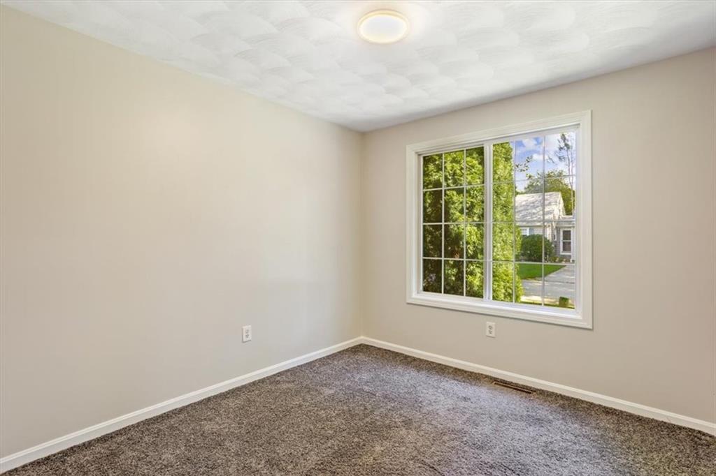 35 Kenwood Street Property Photo 22