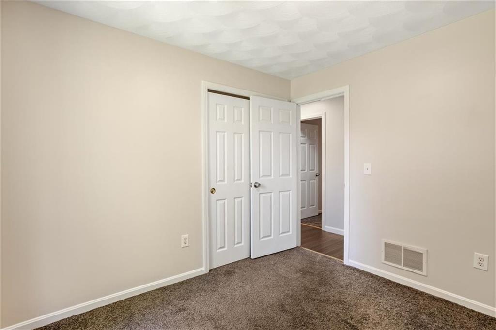35 Kenwood Street Property Photo 23