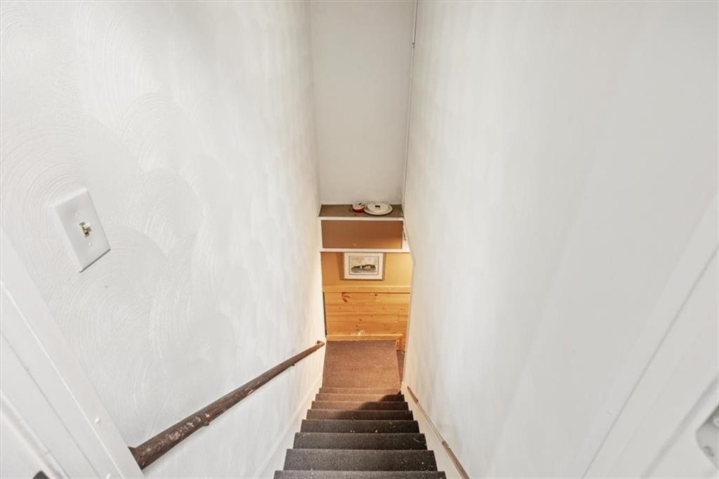 35 Kenwood Street Property Photo 24