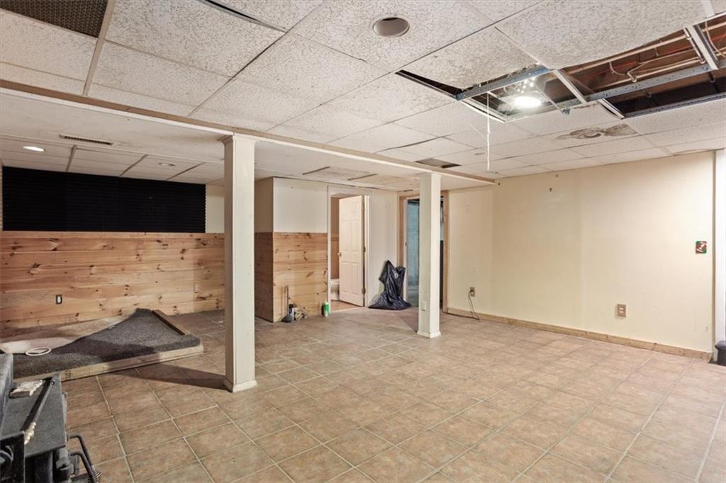 35 Kenwood Street Property Photo 26