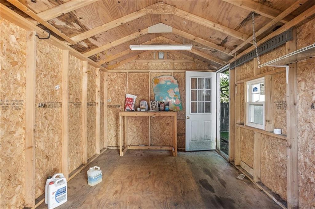 35 Kenwood Street Property Photo 35