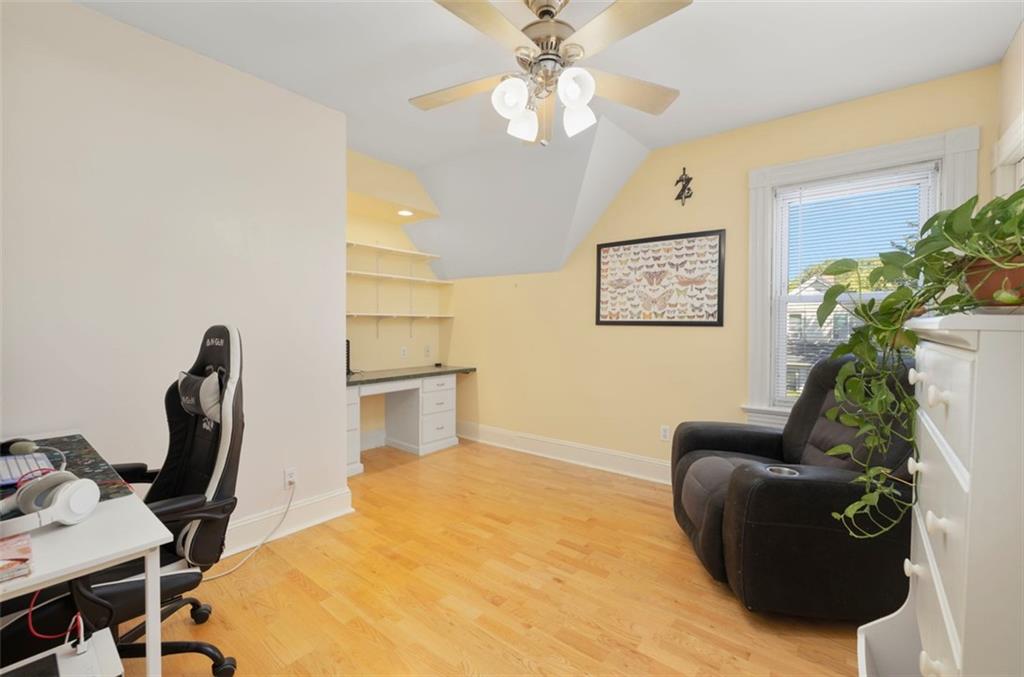 230 Martin Street Property Photo 20