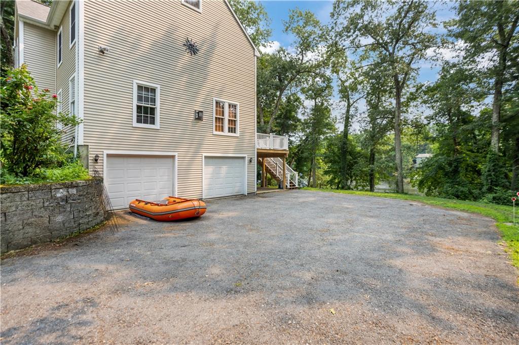 22 Breezy Knoll Road Property Photo 4