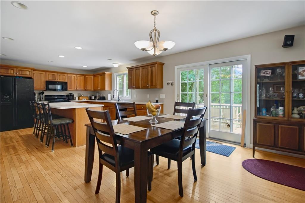 22 Breezy Knoll Road Property Photo 10