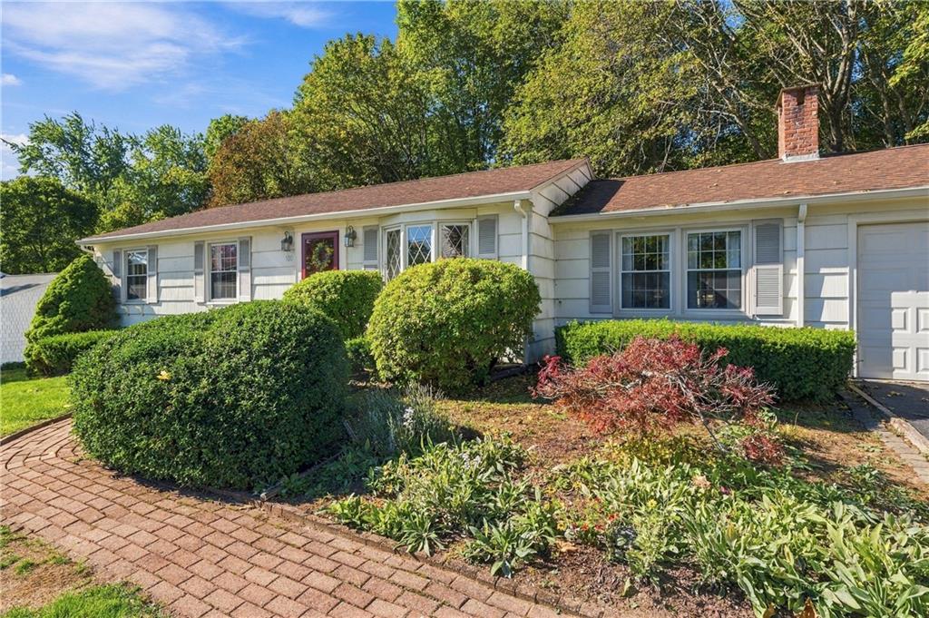 100 Sleepy Hollow Drive Property Photo 2