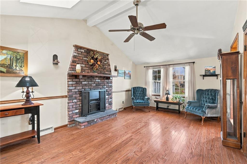 100 Sleepy Hollow Drive Property Photo 4
