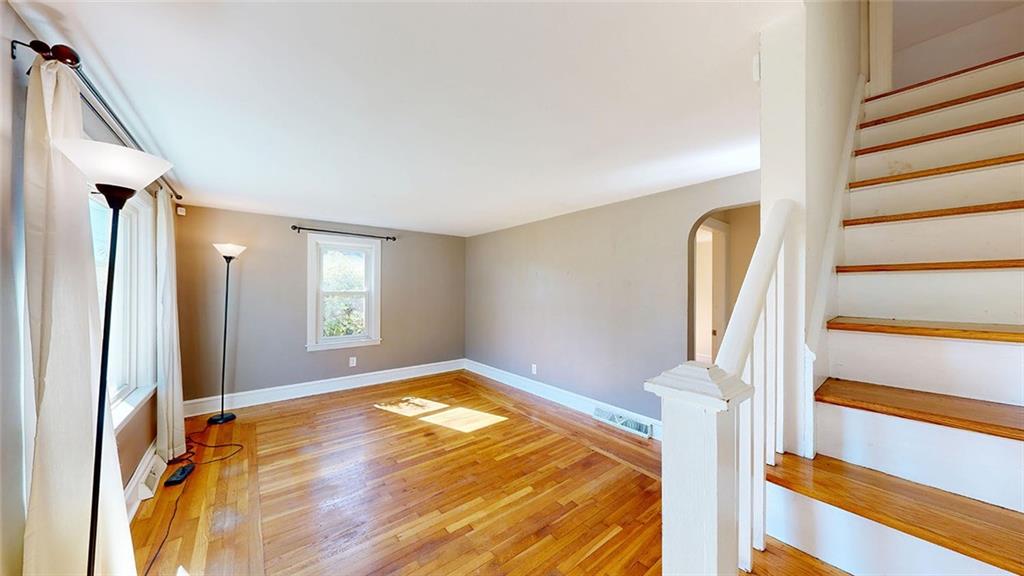 890 Cottage Street Property Photo 3