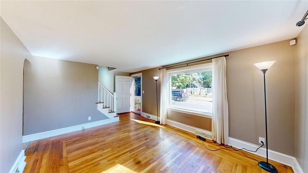 890 Cottage Street Property Photo 4