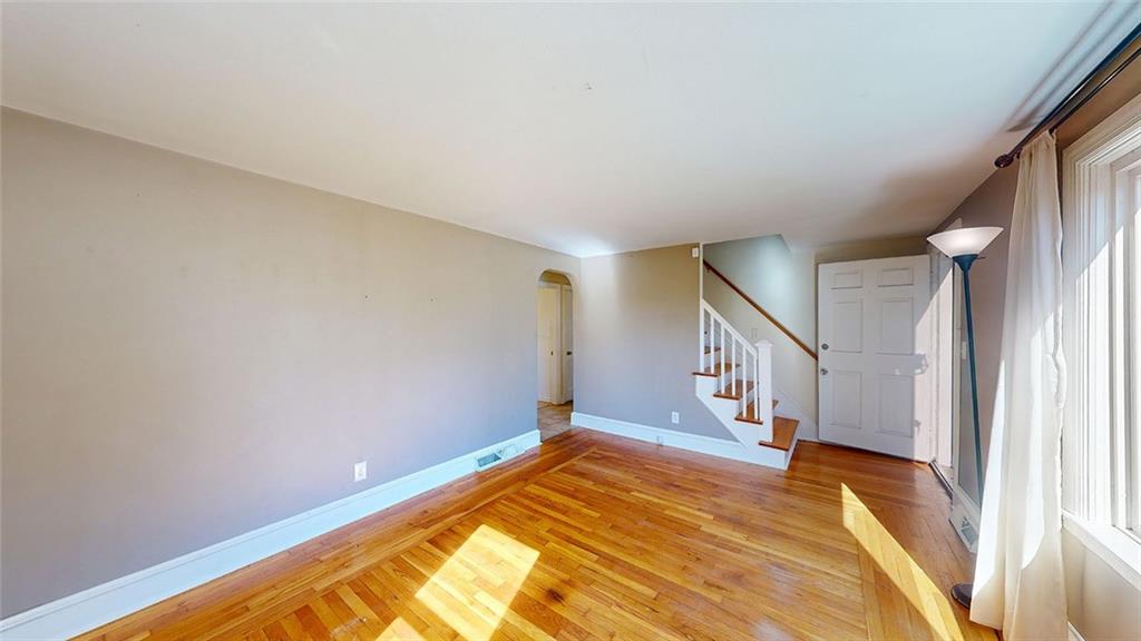 890 Cottage Street Property Photo 5