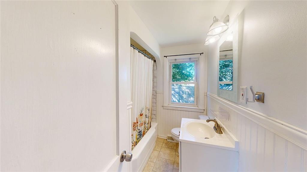 890 Cottage Street Property Photo 14