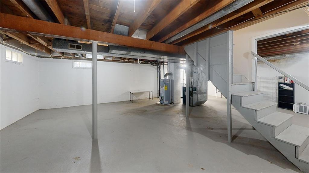 890 Cottage Street Property Photo 19