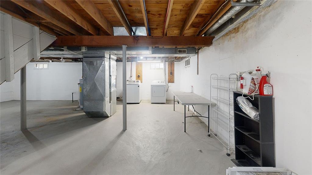 890 Cottage Street Property Photo 20