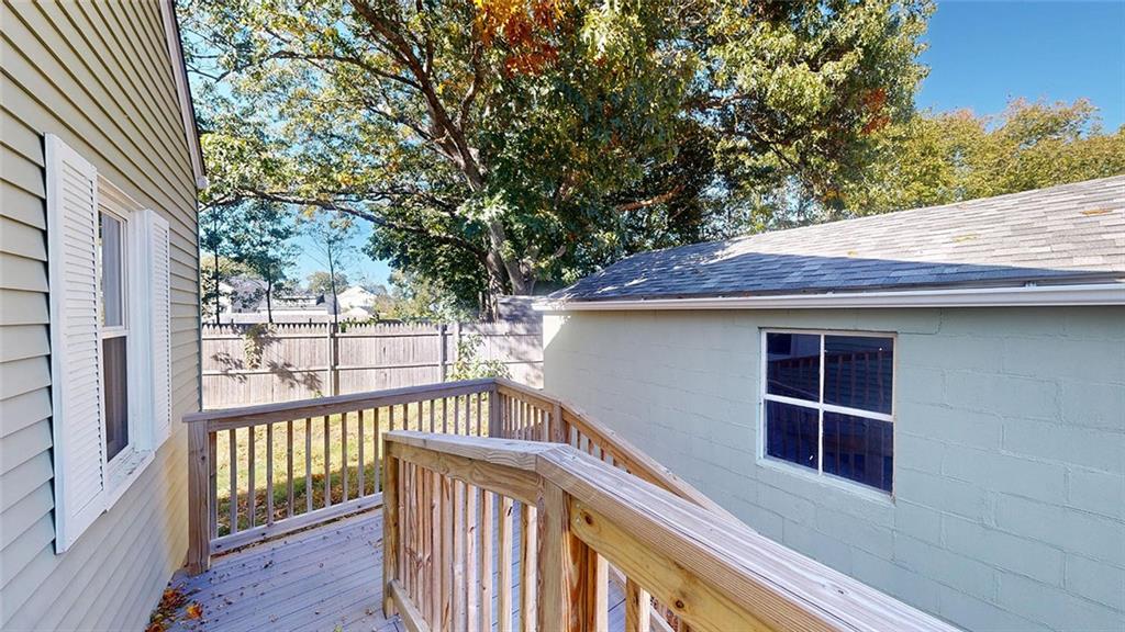 890 Cottage Street Property Photo 23