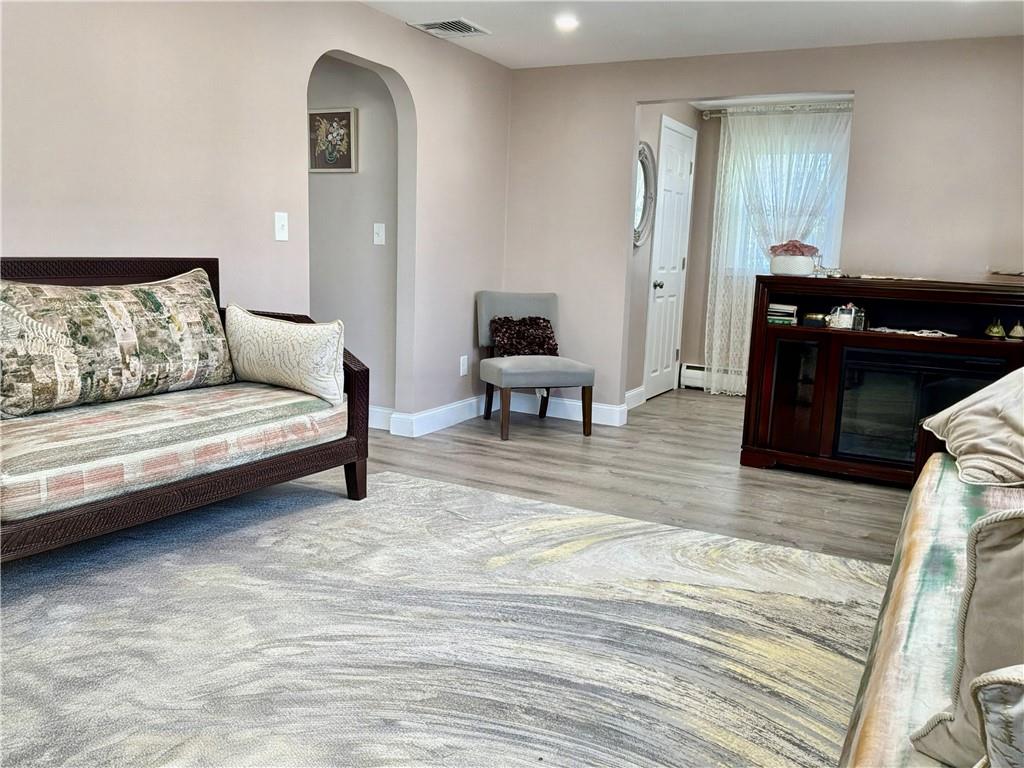 60 Hendrick Street Property Photo 8