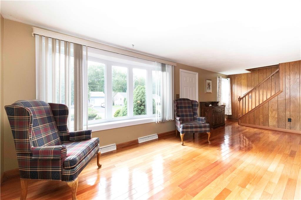 283 Harriet Lane Property Photo 3