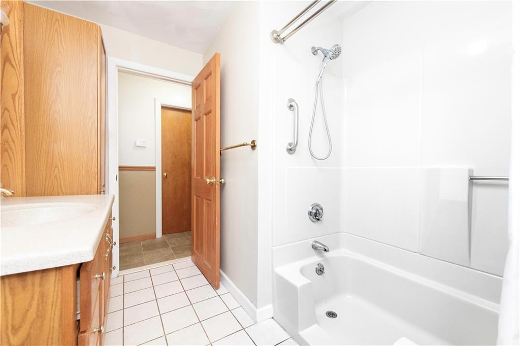 283 Harriet Lane Property Photo 10
