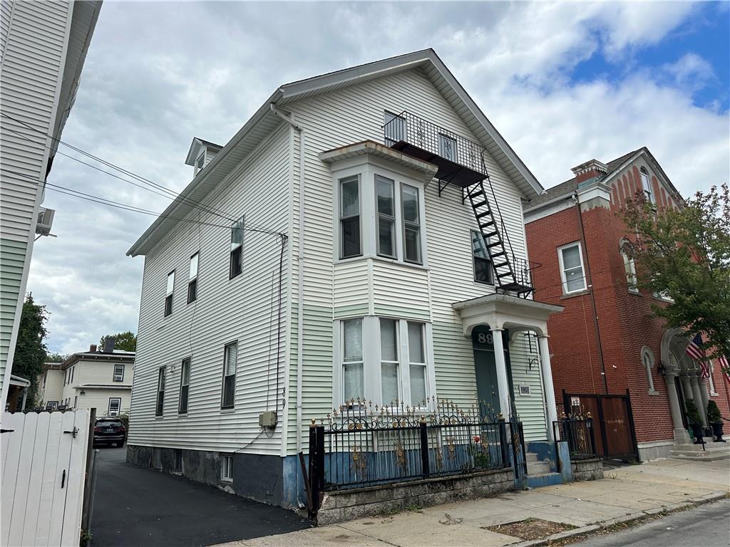 89 America Street Property Photo 1