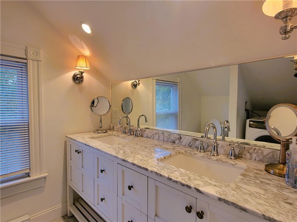 19 Carroll Avenue Property Photo 27