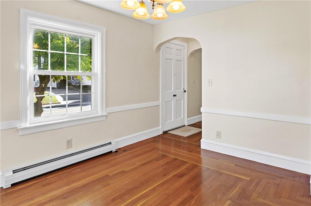 706 High Street Property Photo 7
