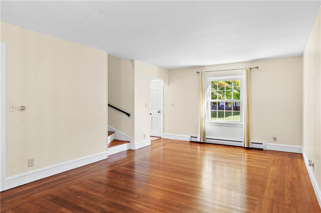 706 High Street Property Photo 10