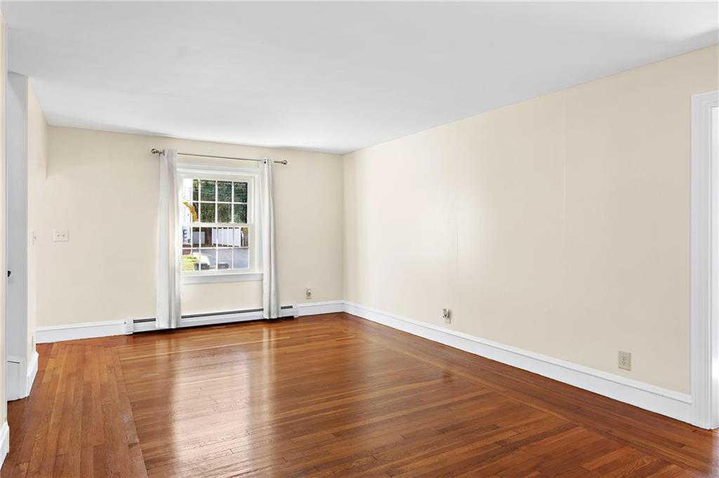 706 High Street Property Photo 11