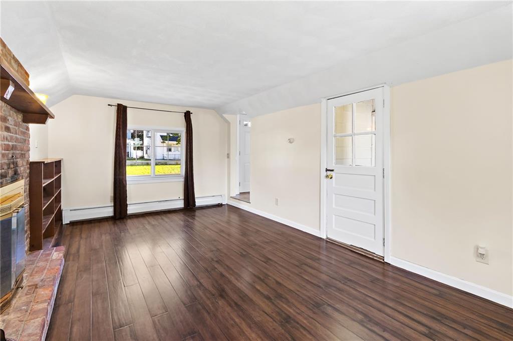 706 High Street Property Photo 22