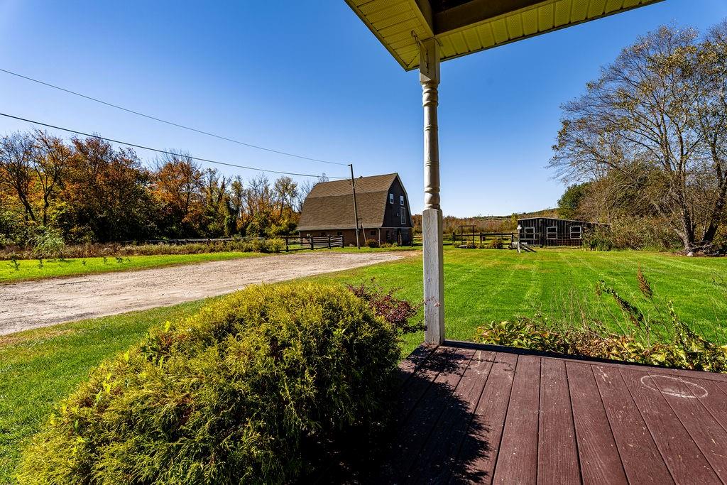 25 Lamoureux Boulevard Property Photo 5